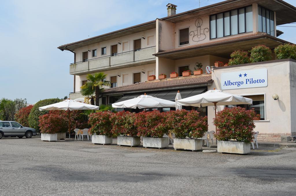 פסקיארה דל גארדה Hotel Pilotto מראה חיצוני תמונה